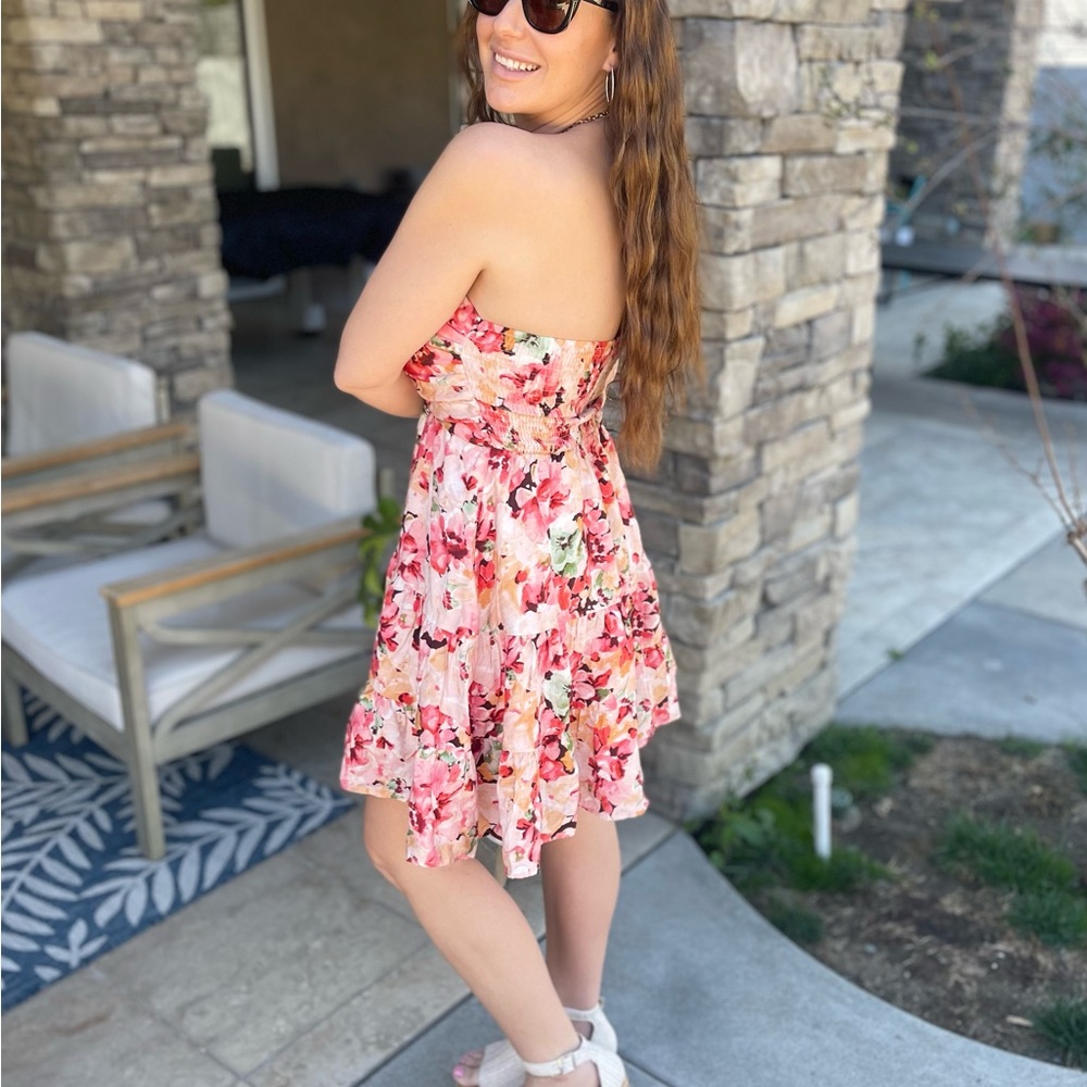 Floral Halter Neck Dress - Picture 3 of 4